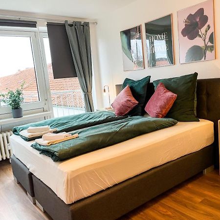 Apartment Fuer 3 Gaeste Kostenlose Parkplaetze Und Lift Hanôver Exterior foto
