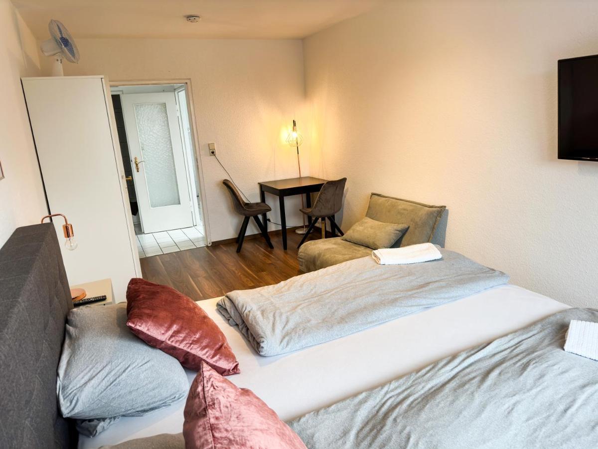 Apartment Fuer 3 Gaeste Kostenlose Parkplaetze Und Lift Hanôver Exterior foto